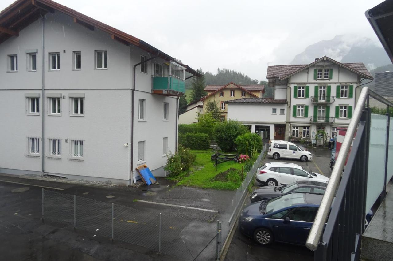 The Golf Apartments Interlaken Extérieur photo
