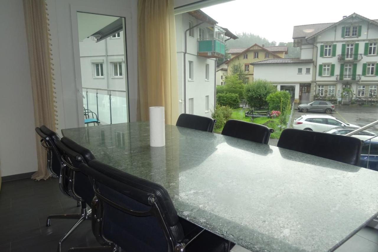 The Golf Apartments Interlaken Extérieur photo