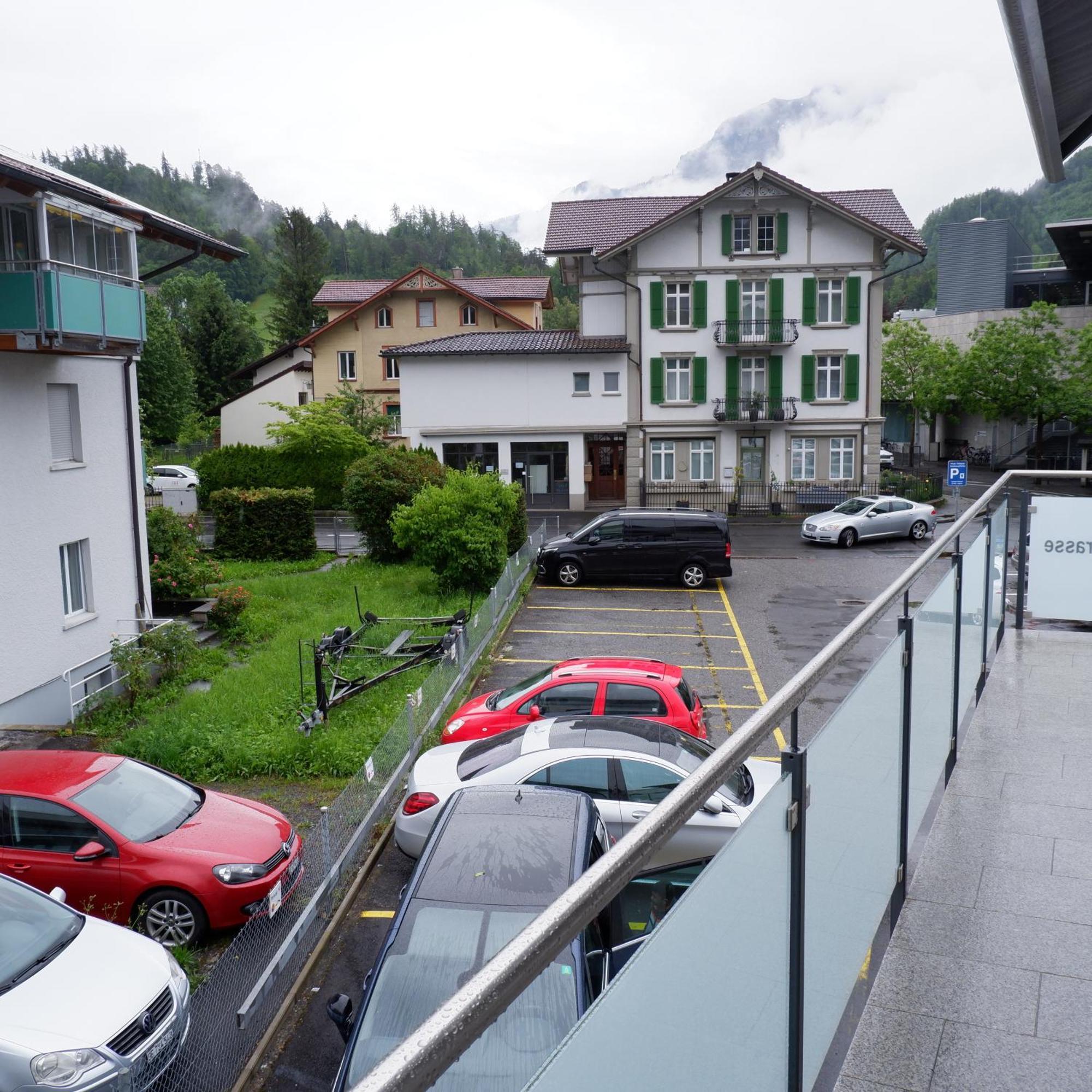 The Golf Apartments Interlaken Extérieur photo