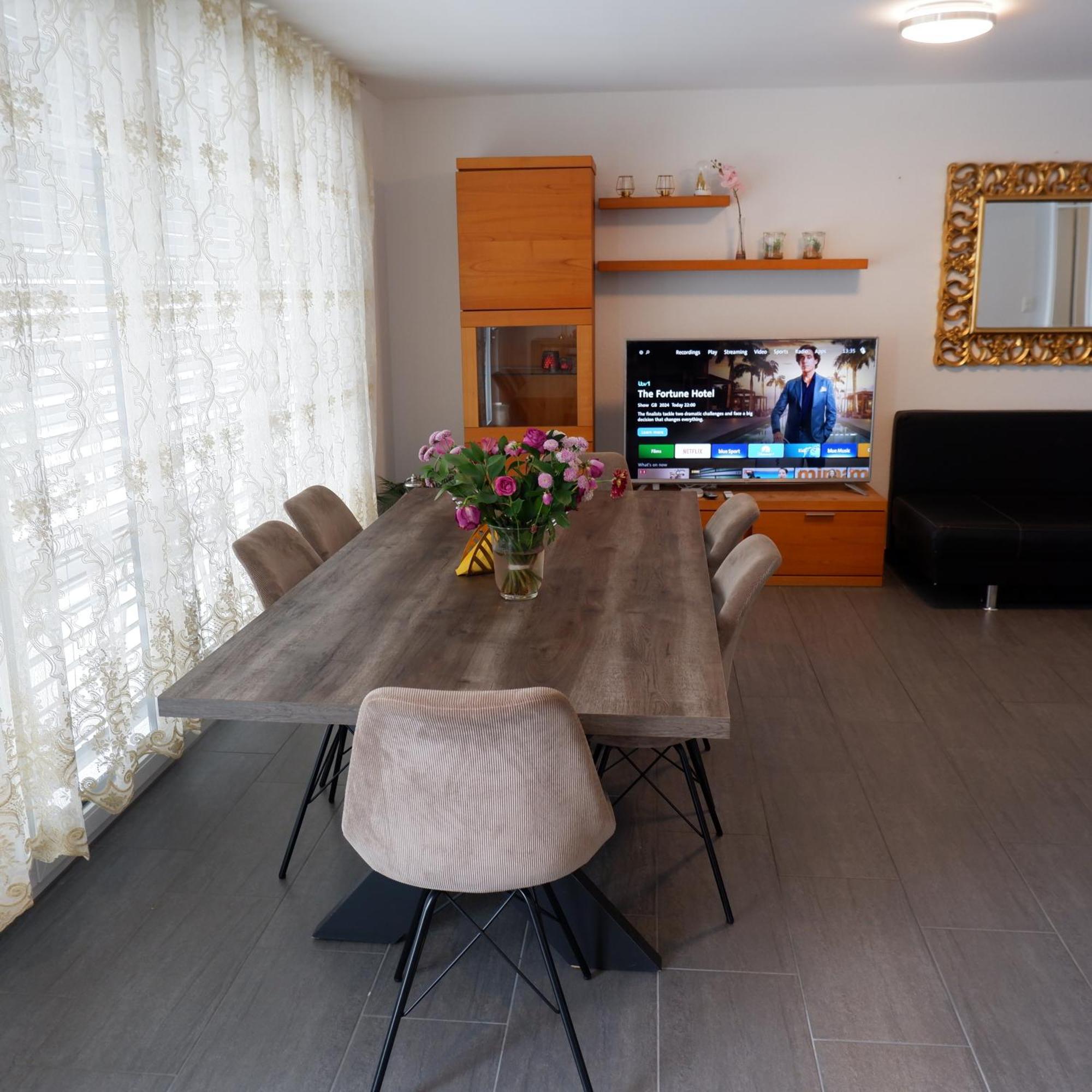 The Golf Apartments Interlaken Extérieur photo